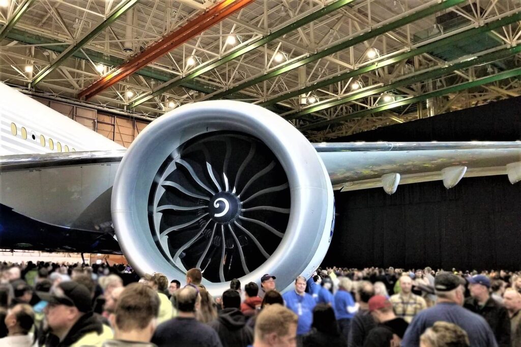 ge9x_engine-1.jpg