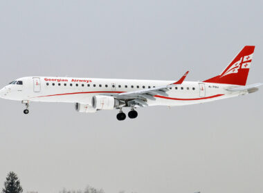 georgian_airways_4l-tgu_embraer_erj-190ar_41163439781.jpg