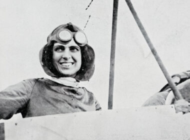 harriet_quimby_the_first_licensed_female_pilot_in_the_us.jpg