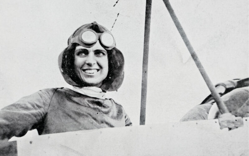 harriet_quimby_the_first_licensed_female_pilot_in_the_us.jpg