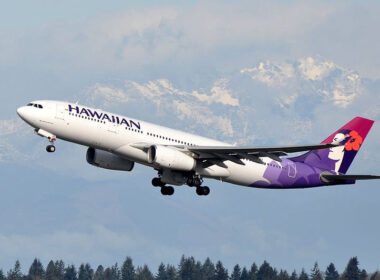 hawaiian_airlines_airbus_a330-243_n395ha_-_sea_18160775328-1.jpg