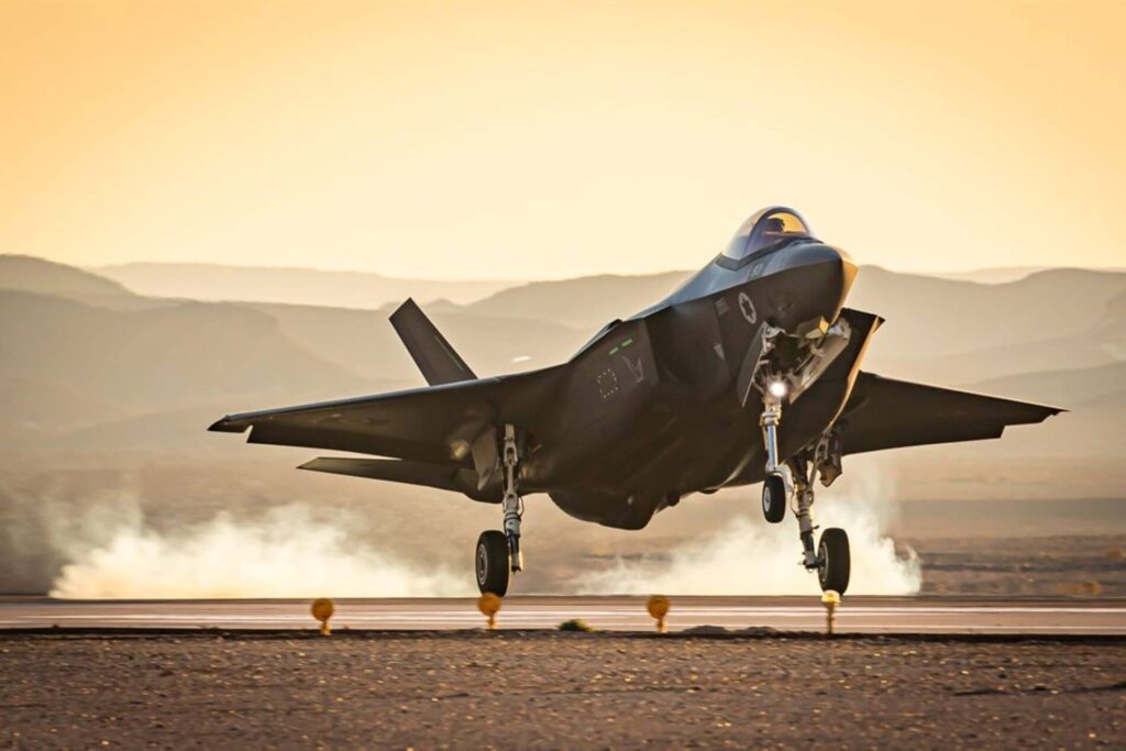 israeli_f-35_landing-1.jpg