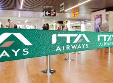 ita_airways_logo_inside_the_leonardo_da_vinci_airport_in_rome_italy.-1.jpg