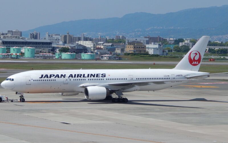 jal_boeing_777-200_ja8979.jpg