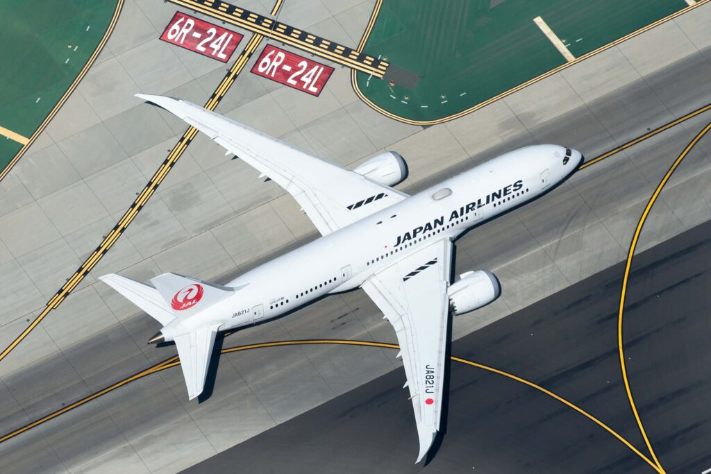 japan_airlines_aircraft.jpg