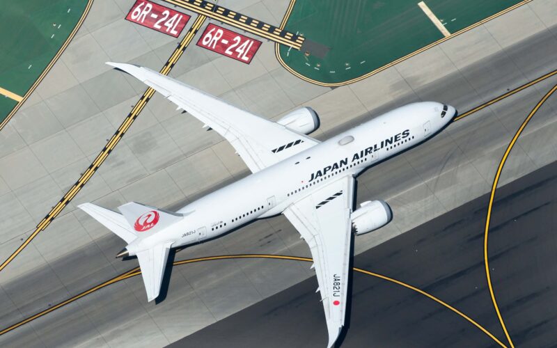 japan_airlines_aircraft.jpg