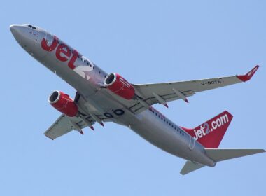 jet2_boeing_737-800_g-drtn.jpg