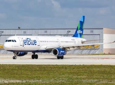 jetblue_airbus_a321neo_in_fort_lauderdale_airport_fll_in_florida.jpg