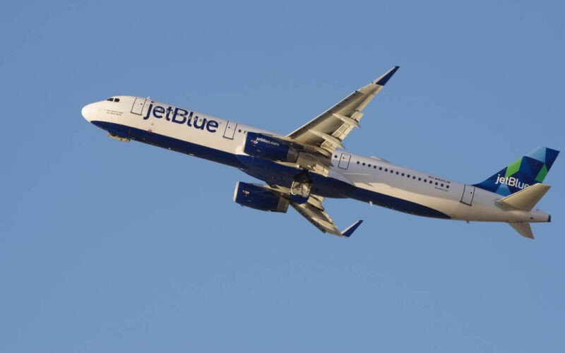 jetblue_plane.jpg