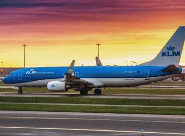 klm_aircraft_against_dramatic_sky.jpg