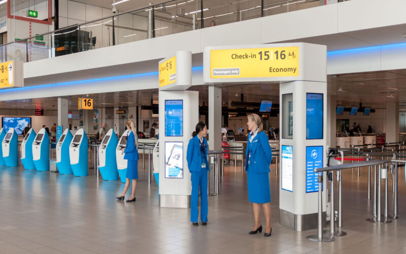 klm_and_unions_reach_pay_deal_for_ground_staff.jpg