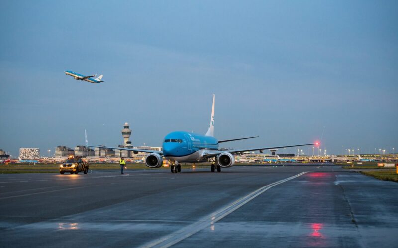 klm_boeing_737-1.jpg