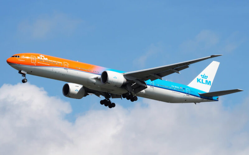 klm_boeing_777-300er_orange_pride_livery.jpg