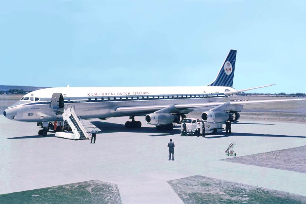 klm_douglas_dc-8.jpg