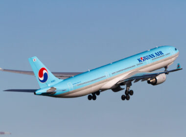 korean_air_airbus_a330_taking_off.jpg