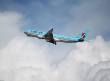 korean_air_airbus_a330_taking_off_from_lax.jpg