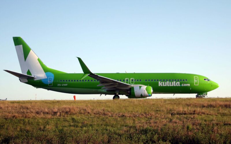 kulula_b737-8ld_zs-zwf.jpg