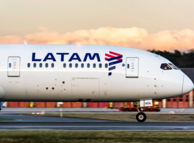 latam_airlines_boeing_787-9.jpg