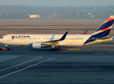 latam_brasil_pt-mod_boeing_767-316_er_39427142214.jpg