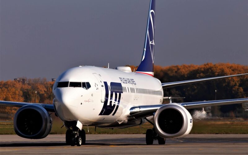 lot_-_polish_airlines_boeing_737_max_8_aircraft.jpg