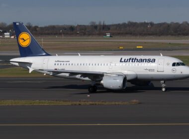 lufthansa__d-aidb_a319-1.jpg