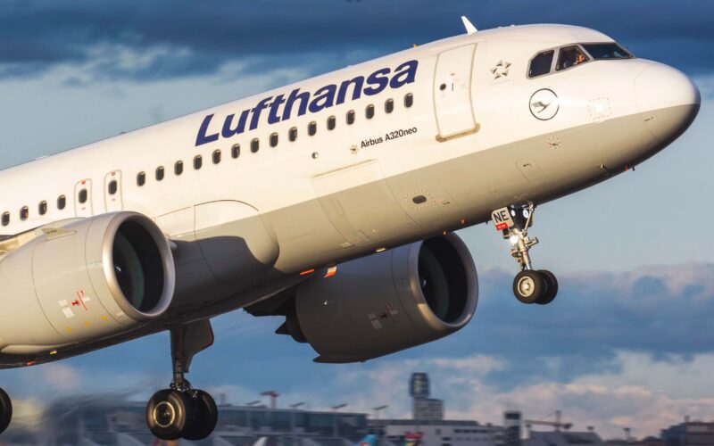 lufthansa_a320_takeoff-1.jpg