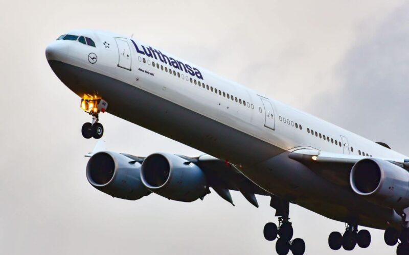 lufthansa_a340-600.jpg