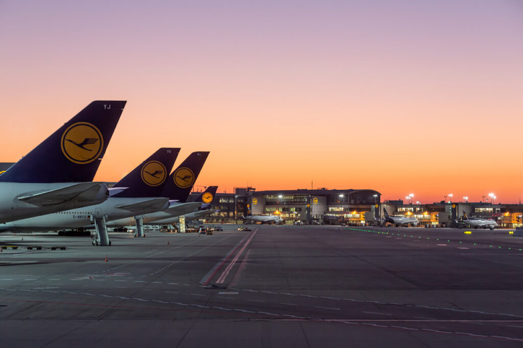 lufthansa_apologizes_after_jewish_travelers_denied_boarding.jpg