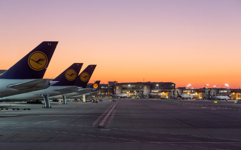 lufthansa_apologizes_after_jewish_travelers_denied_boarding.jpg