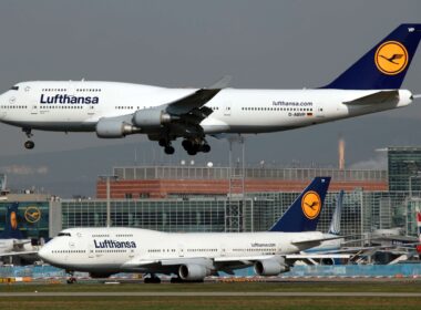 lufthansa_boeing_747-2.jpg