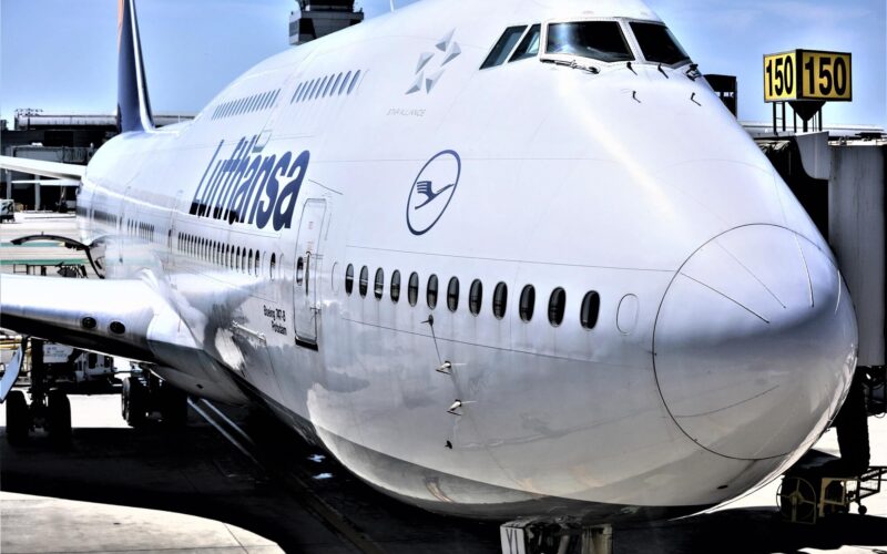 lufthansa_boeing_747_aircraft.jpg