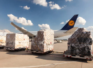 lufthansa_cargo_777_freighter_with_cargo_pallets.jpg