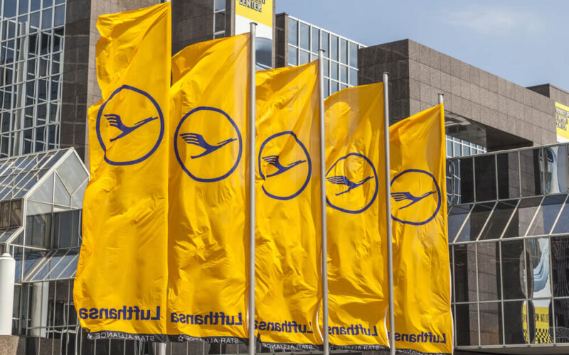 lufthansa_flags_at_frankfurt_airport_fra.jpg