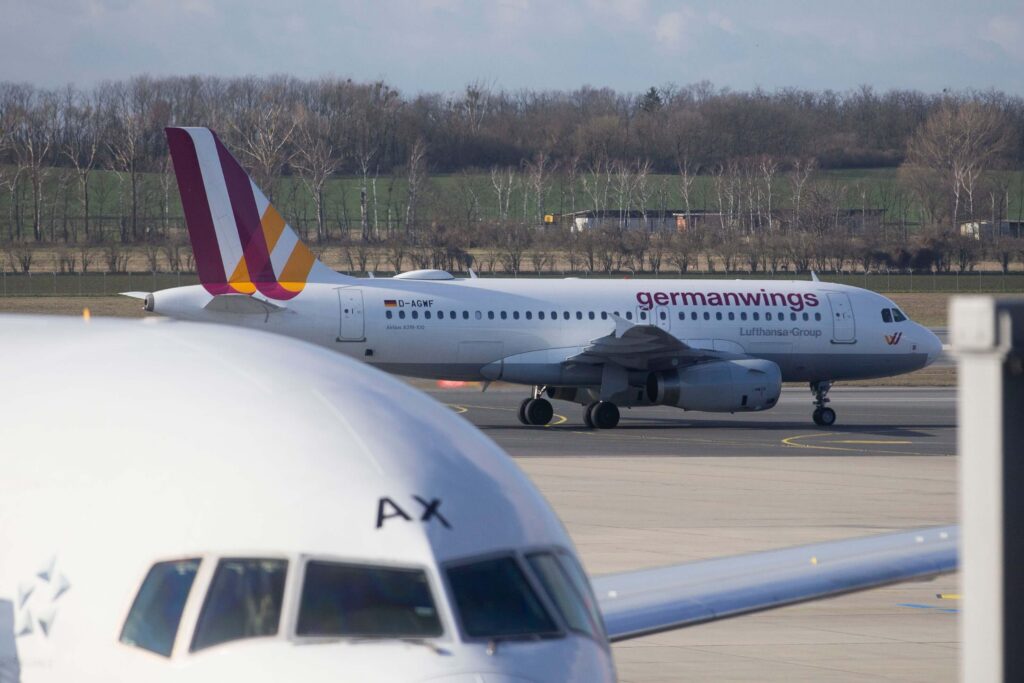 lufthansa_group_germanwings_a319-100.jpg