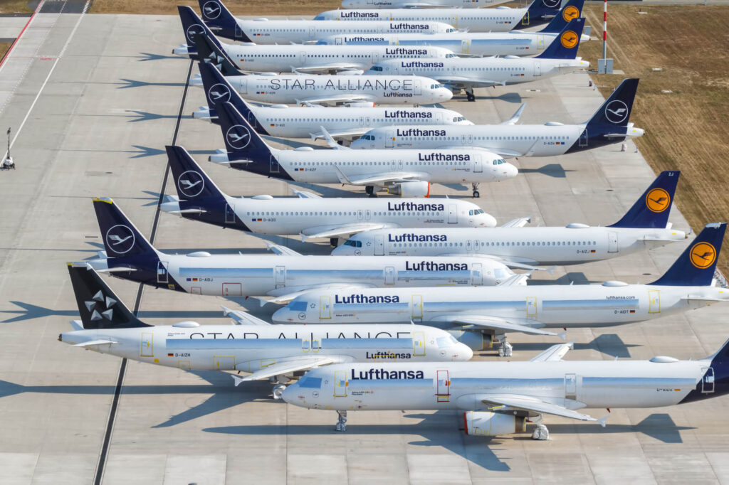 lufthansa_planes_stored_at_berlin_airport.jpg