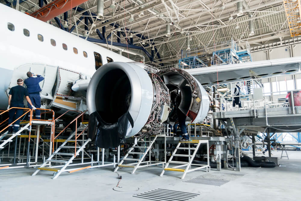 lufthansa_technik_hangar-1.jpg