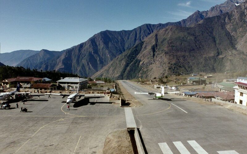 lukla_airport_nepal_-_lua_-_panoramio.jpg