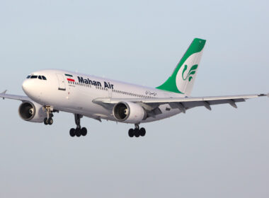 mahan_air_a310-1.jpg