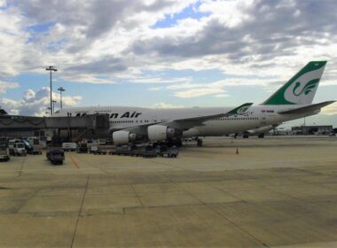 mahan_air_b747.jpg