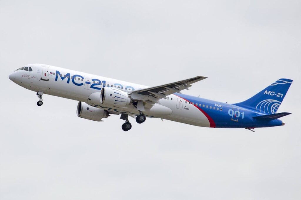 maiden_flight_of_mc-21.jpg