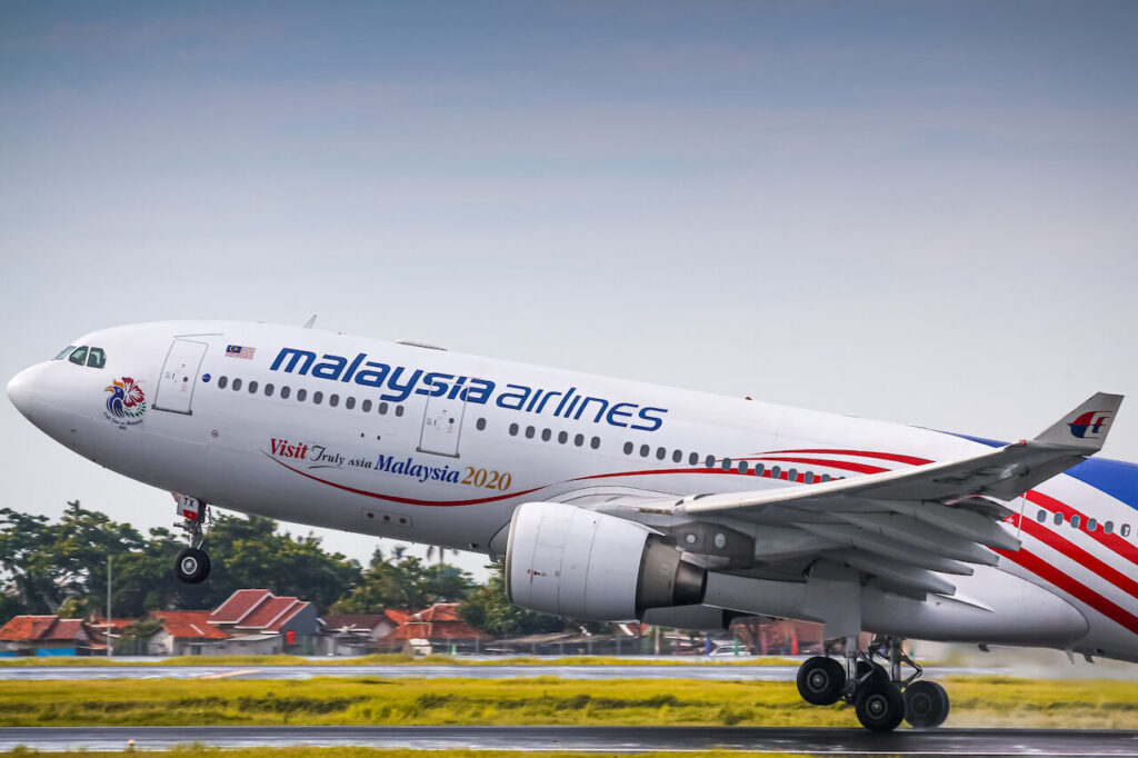 malaysia_airlines_nears_deal_to_replace_a330s_w_a330neos.jpg