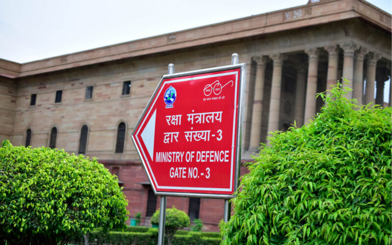 ministry_of_defence_sign_in_new_delhi_india-2.jpg