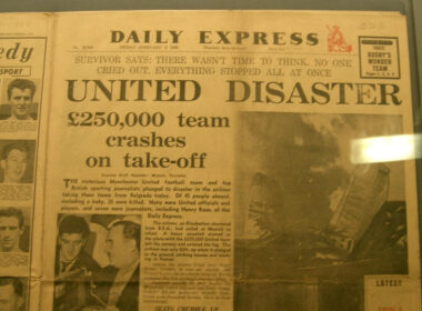 munich_air_disaster_in_british_newspaper.jpg