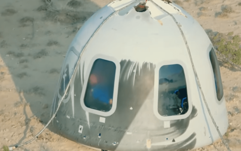 new_shepard_first_human_flight_successful_blue_origin-1.png