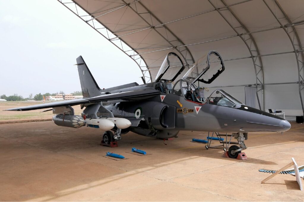 nigerian_air_force_dassault-dornier_alpha_jet.jpg