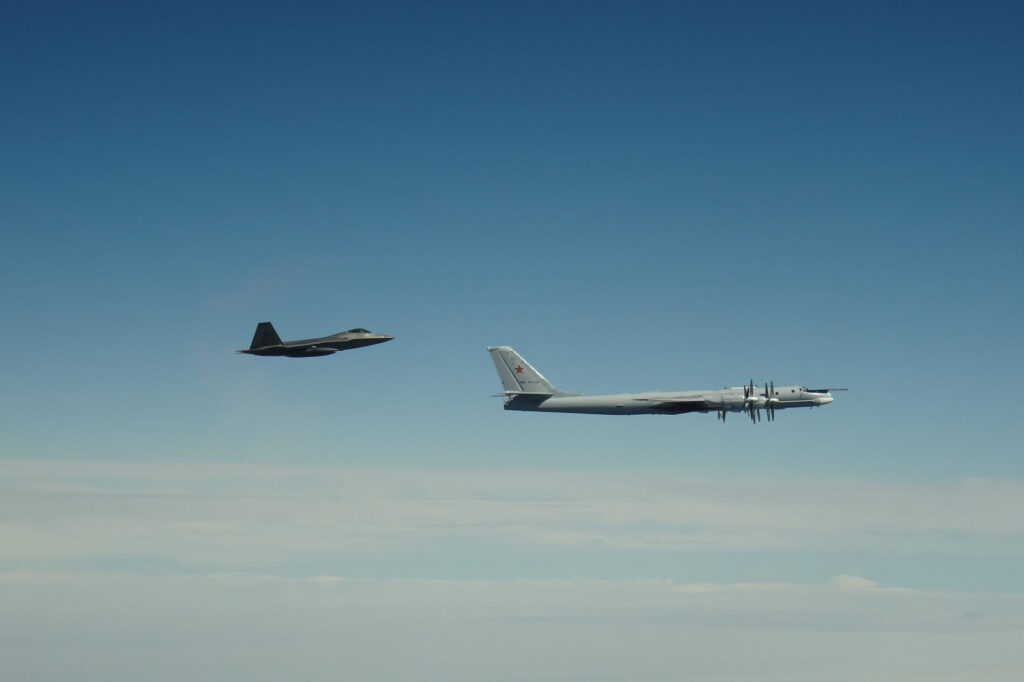 norad_f-22_intercepts_russian_tu-95_near_alaska.jpg