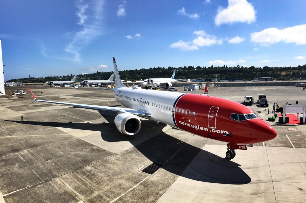 norwegian_air_international__boeing_737-8_max-8.jpg