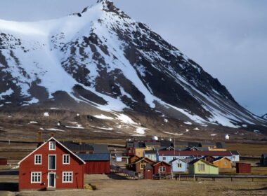 norwegian_air_svalbard.jpg