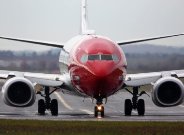 norwegian_boeing_737_taxiing-1.jpg