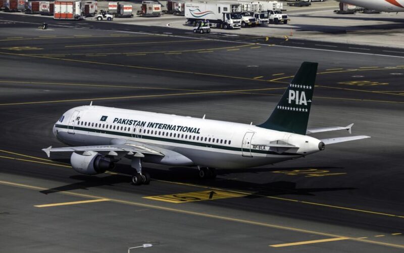 pakistan_international_airlines_aircraft.jpg